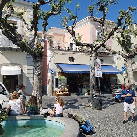 Appartamenti Su Piazza Matteotti Forio Centralissimi 외부 사진
